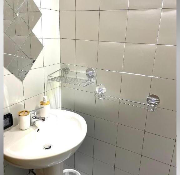 غرفة إقتصادية, Villa Capozza Maria Greca