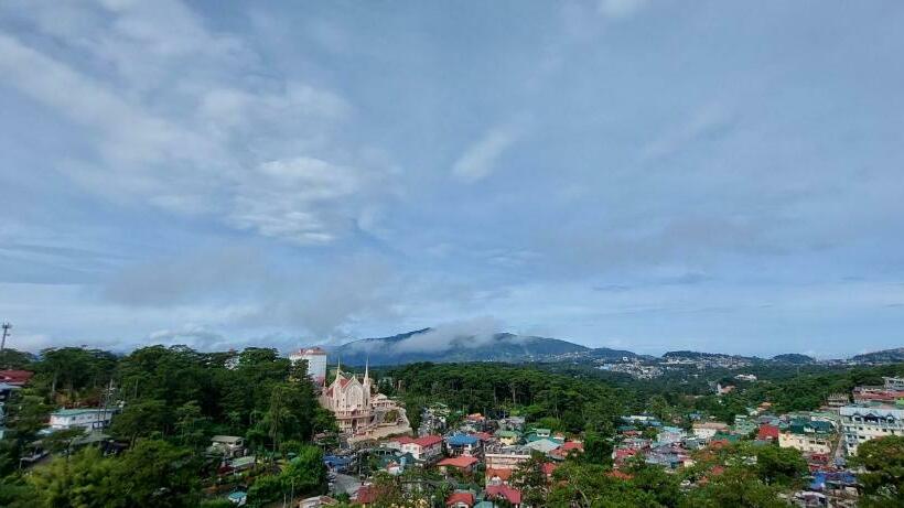 استودیو استاندارد با چشمانداز, 6th Balcony