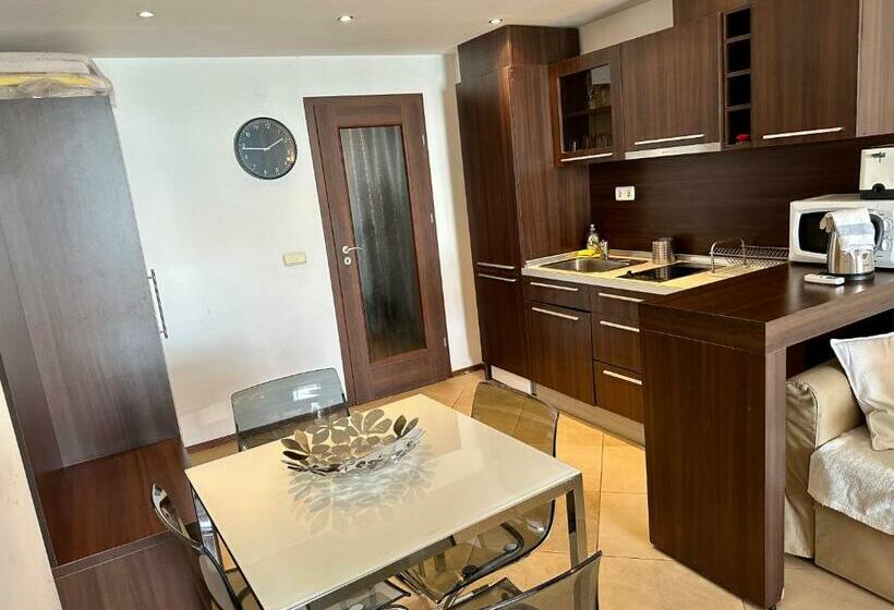 Апартаменты 1 Спальня Вид на Бассейн, Home Sweet Home Black Sea View
