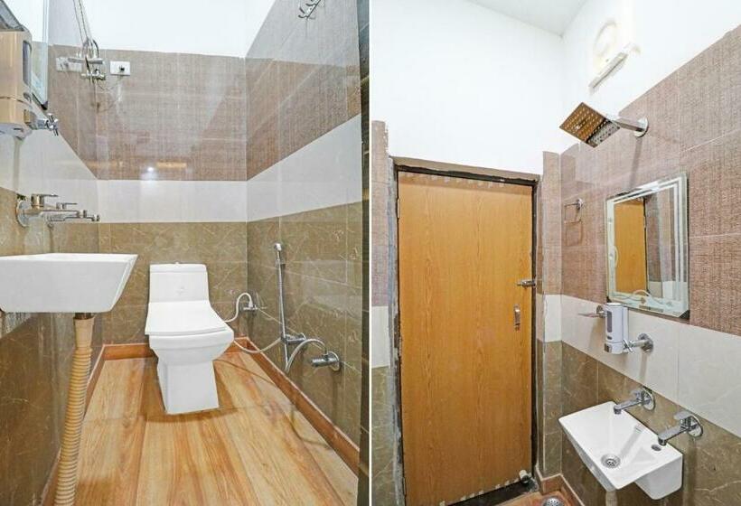 スタンダードルーム, Oyo 85578 The Royal Plaza