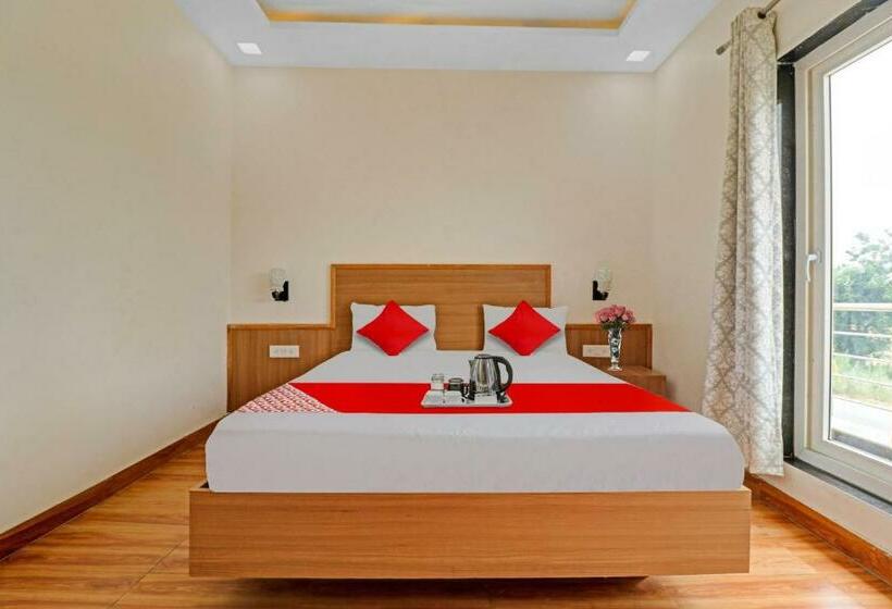 スタンダードルーム, Oyo 85578 The Royal Plaza