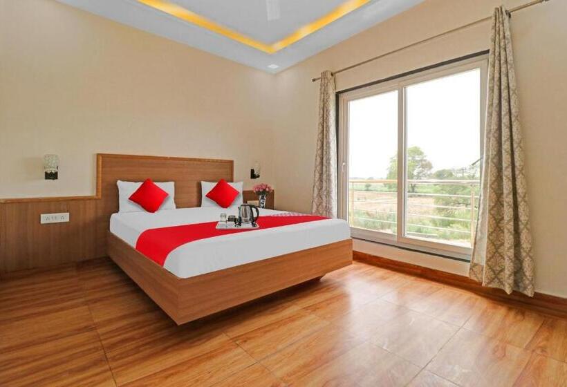 スタンダードルーム, Oyo 85578 The Royal Plaza