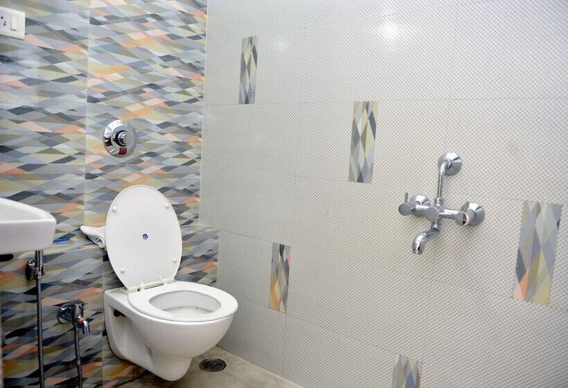 اتاق لوکس, Paradise Homestay Civil Lines