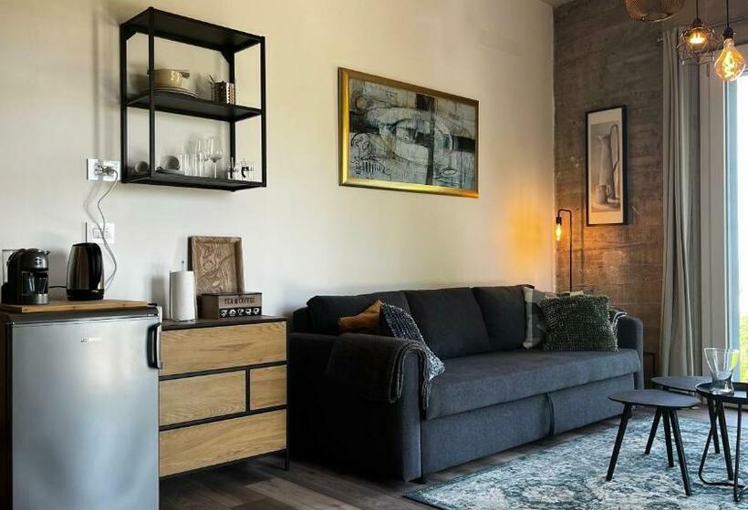 景色の見えるデラックスルーム, Cascina Giantino Suite Sughero G A Y M E N O N L Y