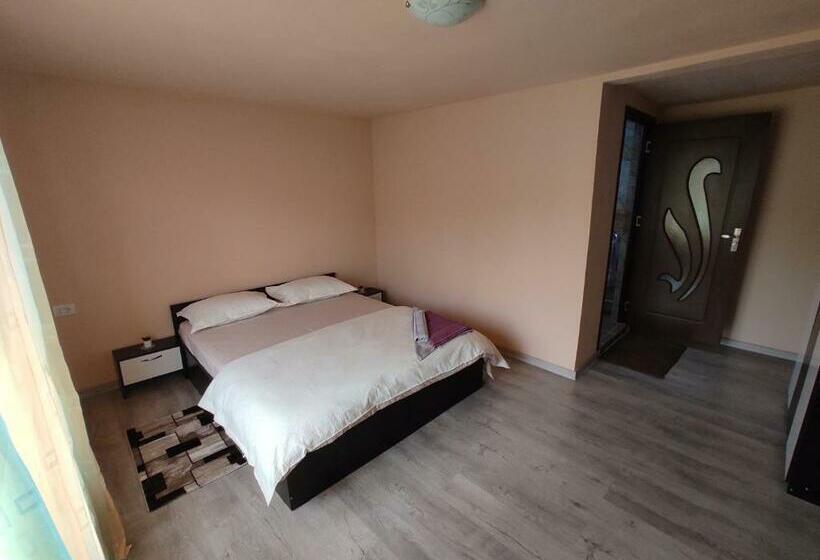 Номер Стандарт, Casa Dugălie