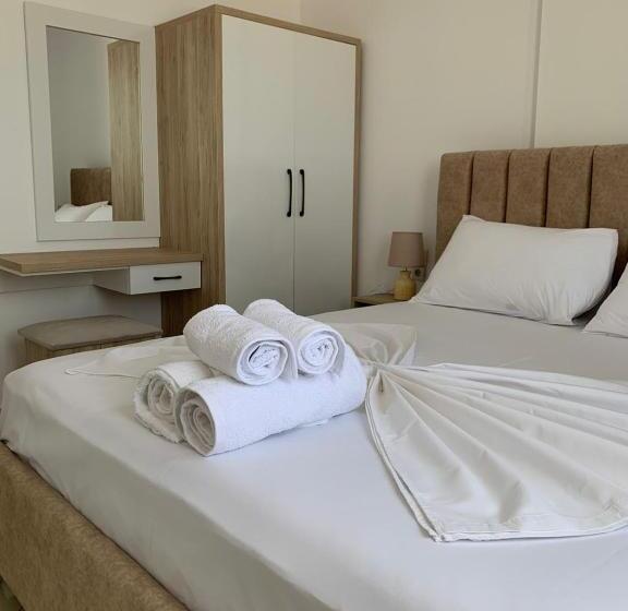 家庭海景房, Mediterranean Apartments