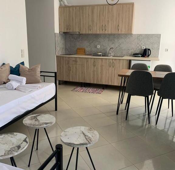 豪华家庭房间, Mediterranean Apartments