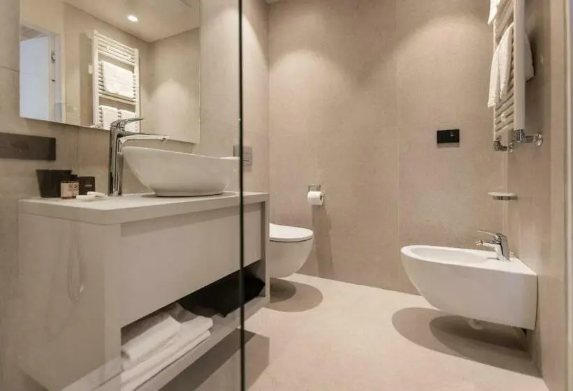 Superior room with lake view, Llac Living Nature