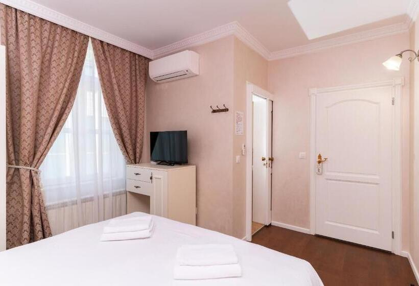 اتاق لوکس, Ornament