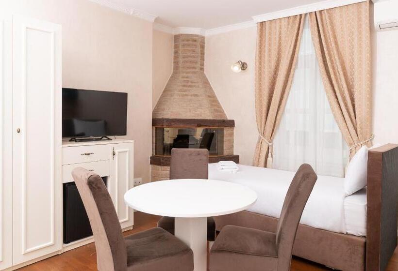 سوییت, Ornament