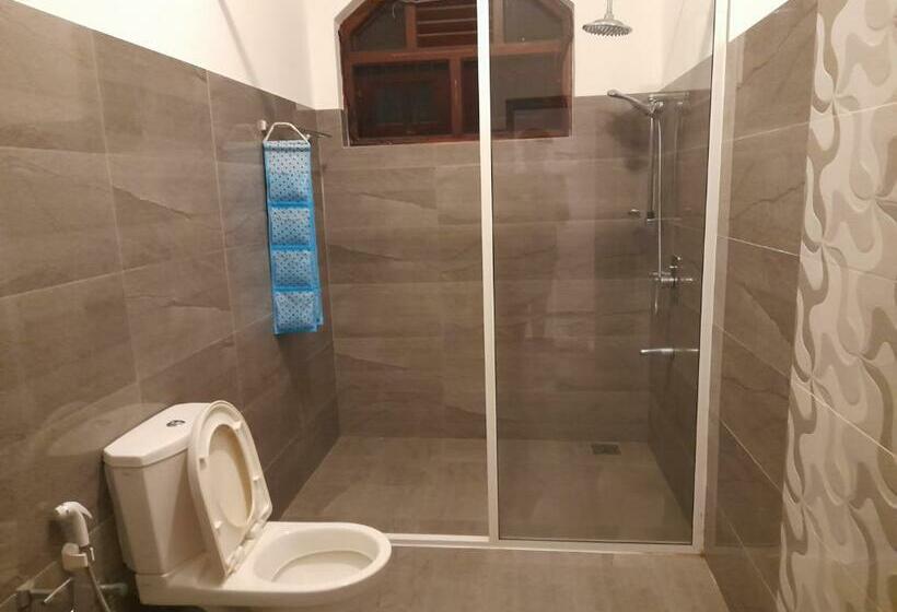 غرفة ديلوكس, Mealanie S House