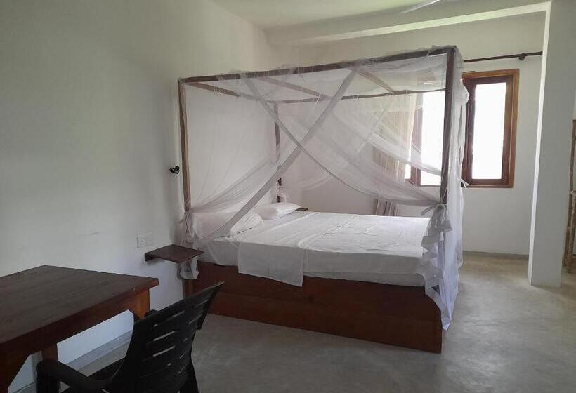 غرفة ديلوكس, Mealanie S House