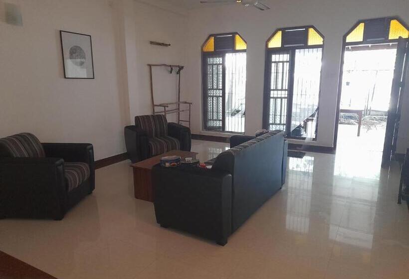 غرفة سوبيريور عائلية, Mealanie S House