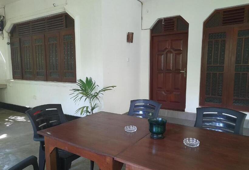 غرفة سوبيريور عائلية, Mealanie S House