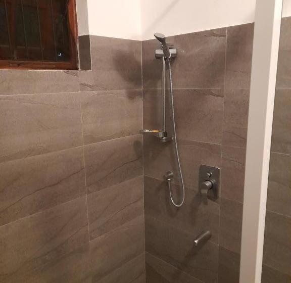 غرفة ديلوكس, Mealanie S House