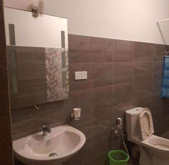 Номер Стандарт, Mealanie S House