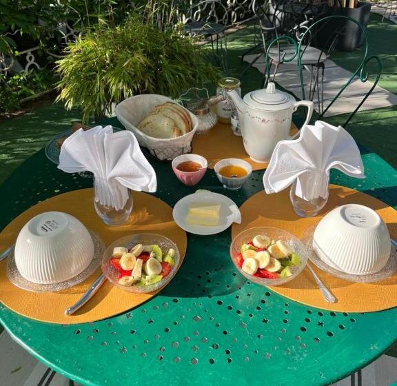 غرفة قياسية مزوَّدة بجاكوزي, Les Dames De Saint Florent