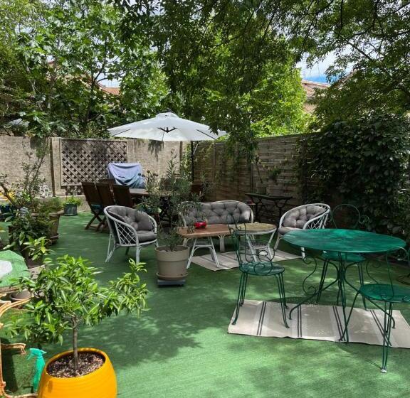 غرفة قياسية مزوَّدة بجاكوزي, Les Dames De Saint Florent