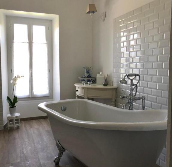 غرفة سوبيريور سرير كينج, Les Dames De Saint Florent