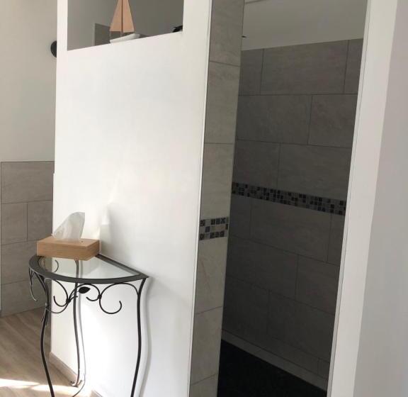 غرفة ديلوكس ثلاثية, Les Dames De Saint Florent