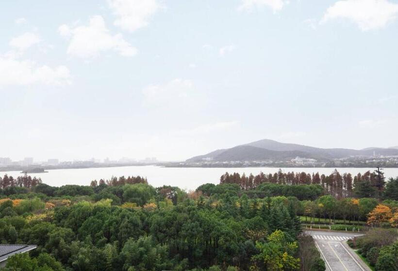 חדר פרמיום נוף לאגם, Wuxi Marriott Hotel Lihu Lake