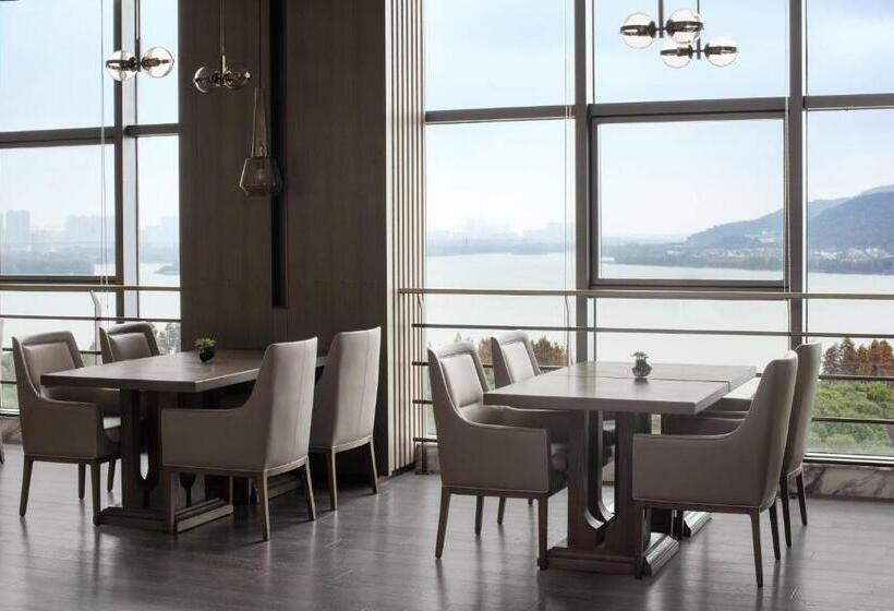 חדר אקזקיוטיב חדר קינג, Wuxi Marriott Hotel Lihu Lake