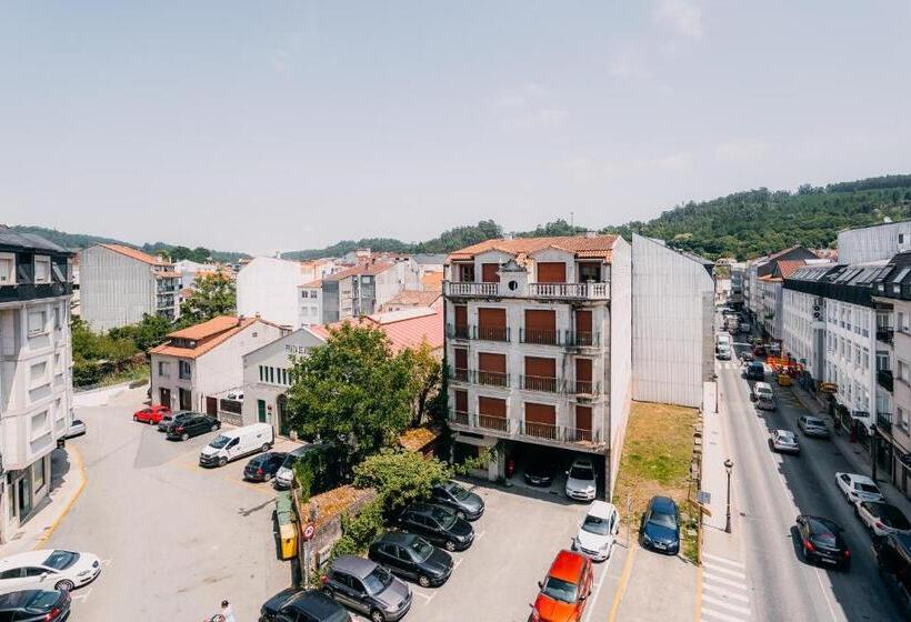 豪华家庭房间, Pensión Caldea