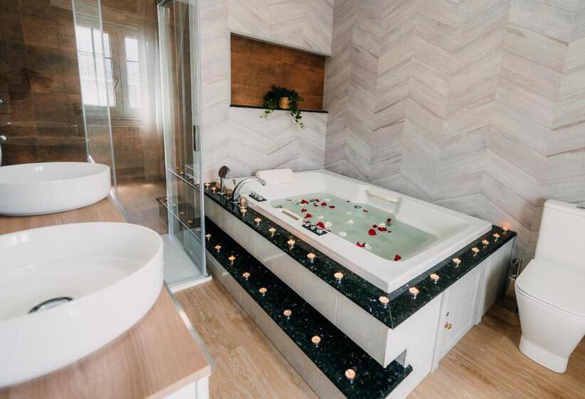 高级家庭房间, Pensión Caldea