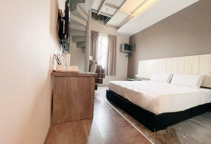 غرفة عائلية, Karang Timur Motel