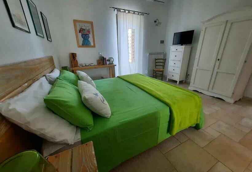 חדר סטנדרט, Le Radici