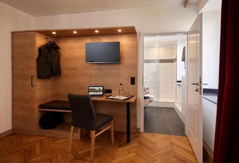 标准单人间, Erler Koornhuus