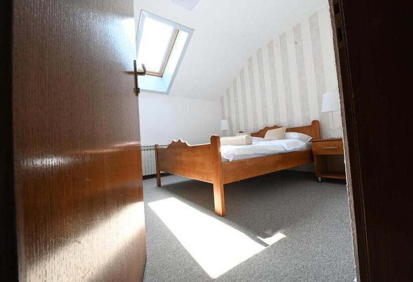 اتاق لوکس, Sobe   Rooms Drvorez