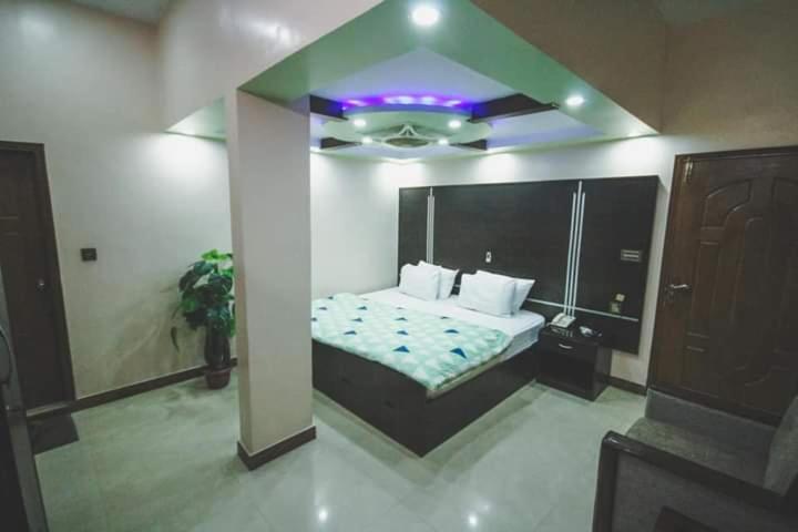 اتاق استاندارد یک نفره, Royal Accommodation