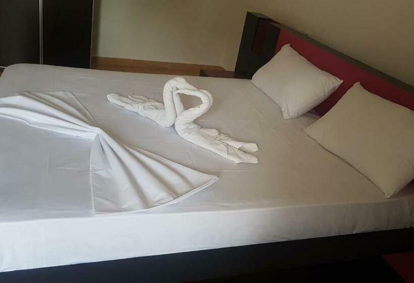 디럭스 룸, Velipoja Park