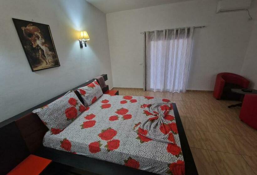 디럭스 룸, Velipoja Park