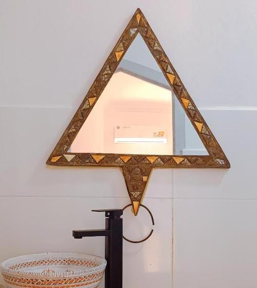 标准间内部标间, Dar Sultana