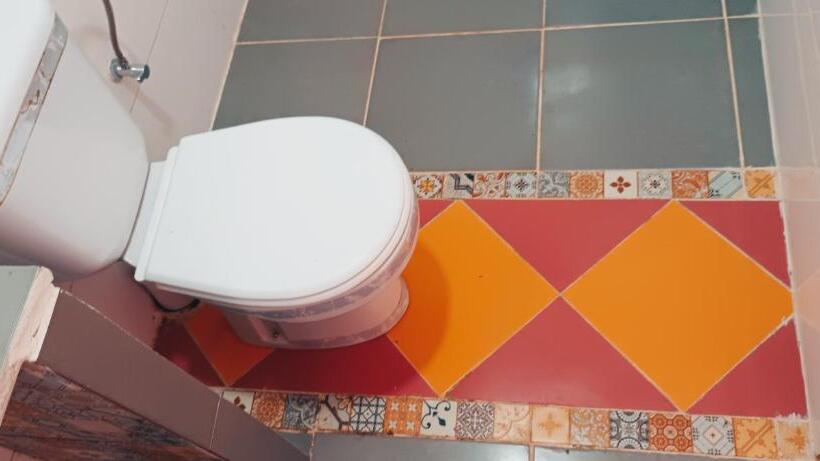 家庭间, Dar Sultana