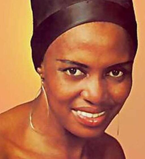 家庭工作室, Dar Sultana