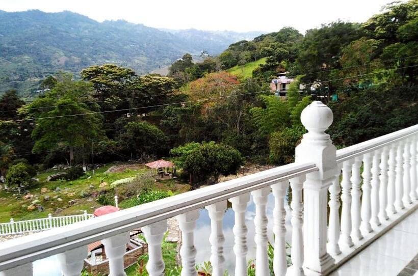 家庭间, Finca Campestre Rancho Alegre