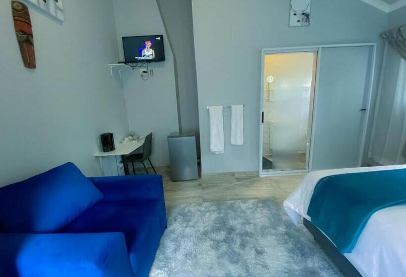 Номер Стандарт Вид на Бассейн, Kv Luxury Guest House