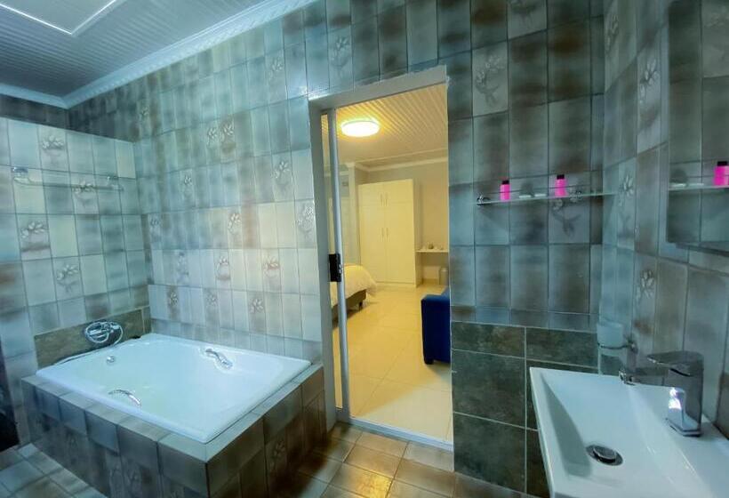 Номер Deluxe Вид на Сад, Kv Luxury Guest House