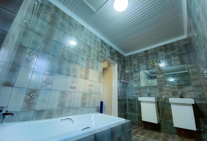 Номер Deluxe Вид на Сад, Kv Luxury Guest House