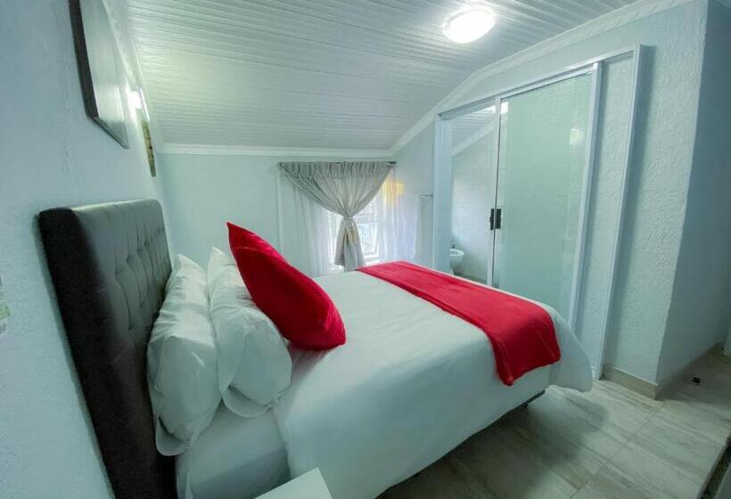 Номер Стандарт Вид на Сад, Kv Luxury Guest House