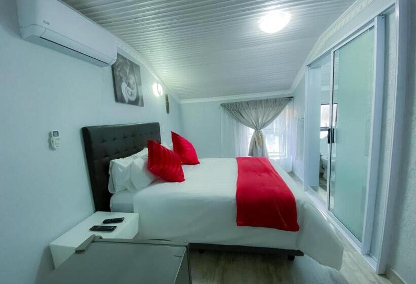 Номер Стандарт Вид на Сад, Kv Luxury Guest House