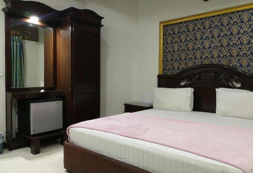 اتاق استاندارد, Quick Continental Hotel   Jail Road