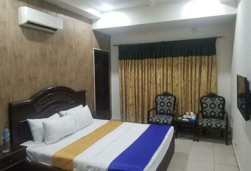 اتاق لوکس, Quick Continental Hotel Jail Road