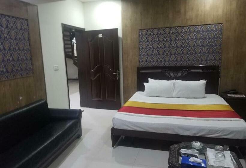 اتاق لوکس, Quick Continental Hotel   Jail Road