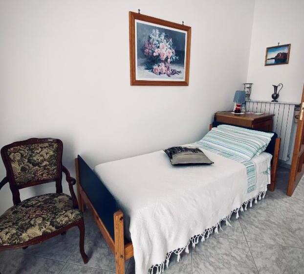 豪华房间, Casa De Avòs