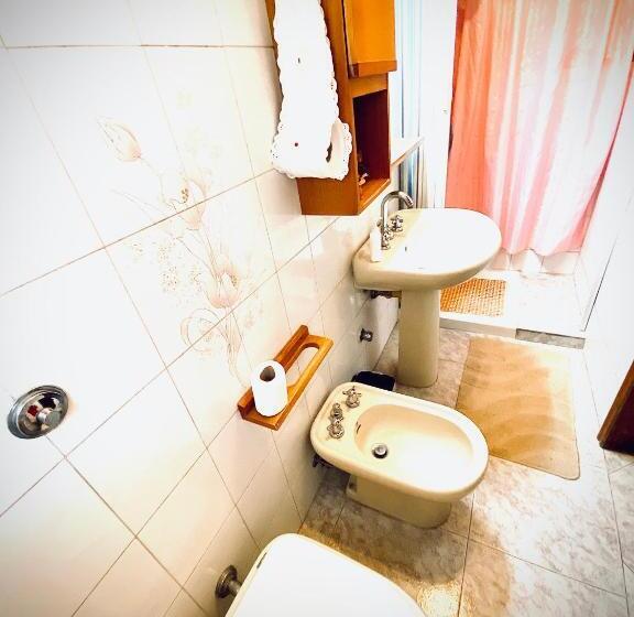 豪华房间, Casa De Avòs