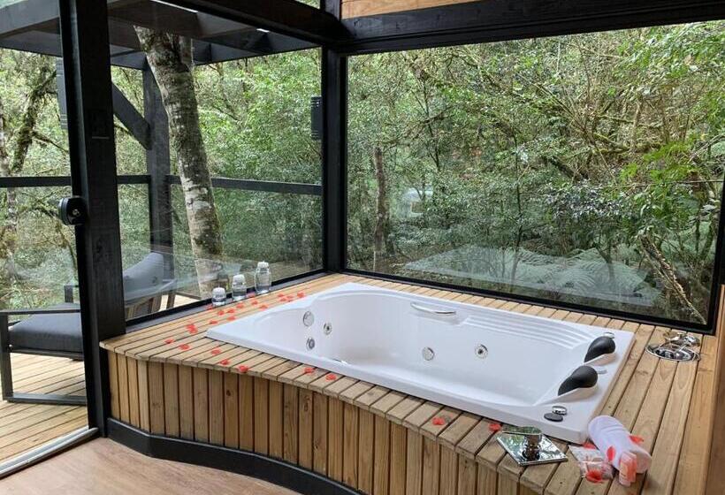 کلبه ییلاقی, Floresta Secreta  Pousada Cachoeira Da Neve